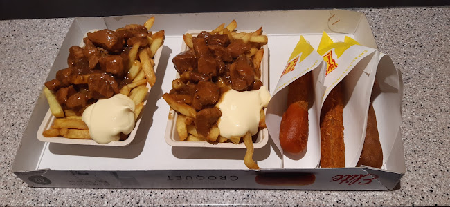 Comentarii opinii despre "Op de Boom" Café Cafetaria