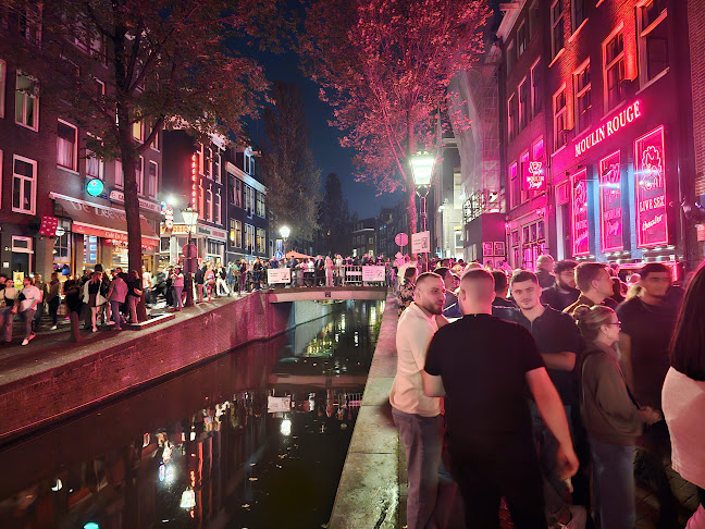 Cafe Corso Open Times