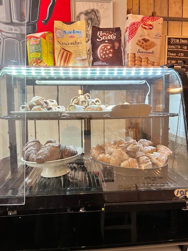 Comentarii opinii despre A Volo