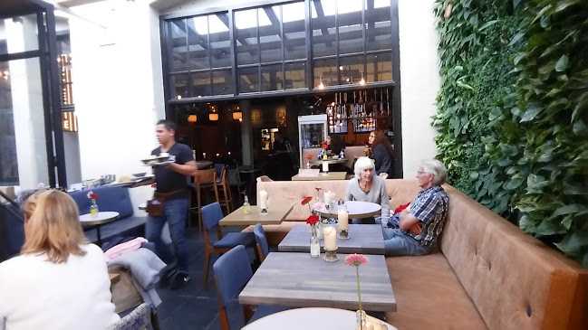 Comments and reviews of Le Grand Café