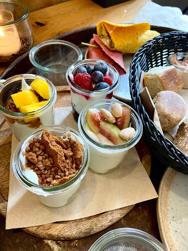 YB by Yoghurt Barn Haarlem