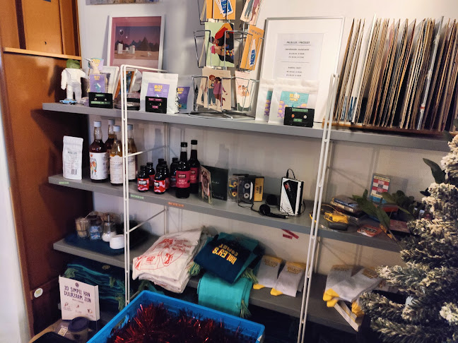 Opinii despre Haley's Comet Breakfastclub în Den Haag - Horeca