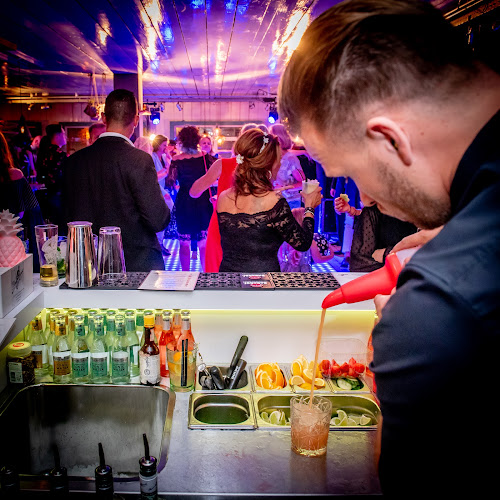 Shake Kings | Mobile Cocktail Catering | Cocktail workshops | Barverhuur Bedrijf