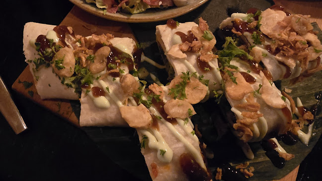 COMIQ | shared dining - Stein