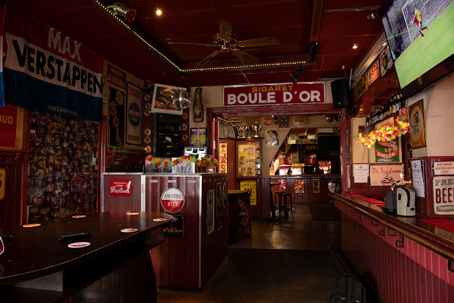 Comentarii opinii despre Café De Typhoon