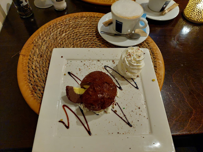 Comments and reviews of La Piazza