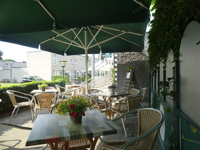 De Holle Eik; Zalencentrum, Eetcafé - Horeca