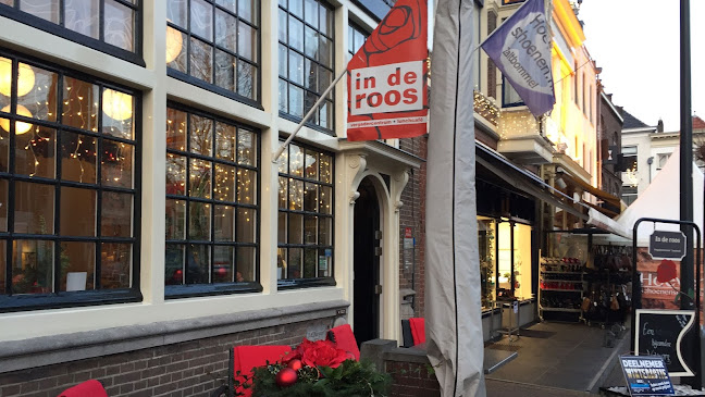 In de Roos Zaltbommel, lunchcafé (Cello)