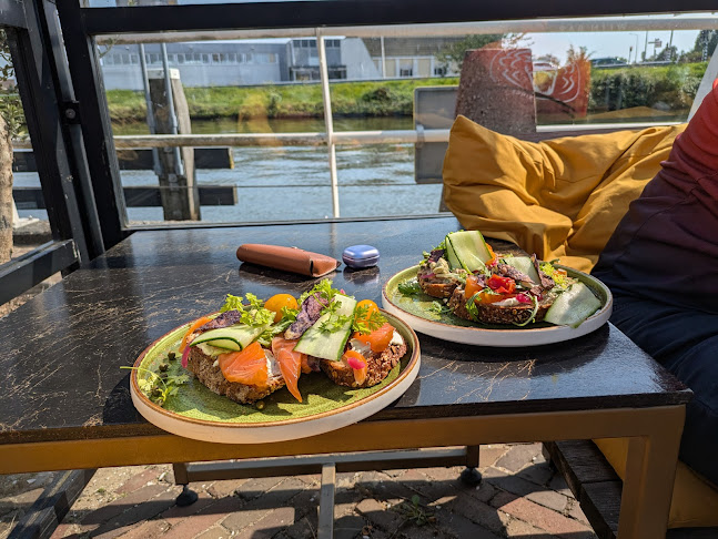 Brasserie en Wijnbar Genieten Open Times