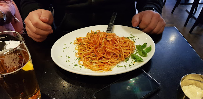 Pizzeria Steakhouse"Amsterdam" Open Times