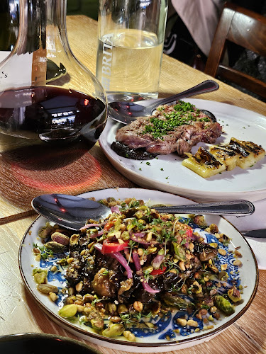 MEDI Restaurant Open Times