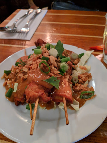 Comentarii opinii despre The Golden Brown Bar