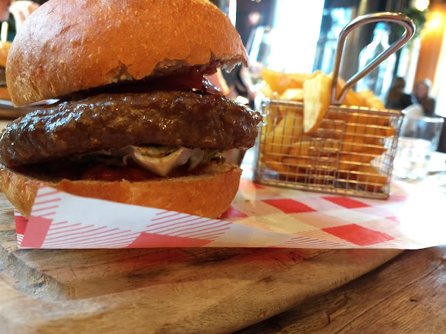 Comments and reviews of Bij Petrus