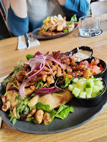 Comentarii opinii despre De Koncurrent