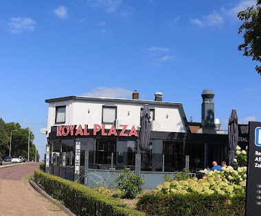 Royal Plaza