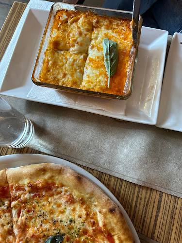 Comentarii opinii despre Cafe Piazza