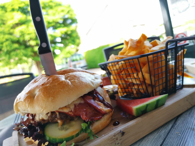 Comentarii opinii despre BraZZerie PirJoy