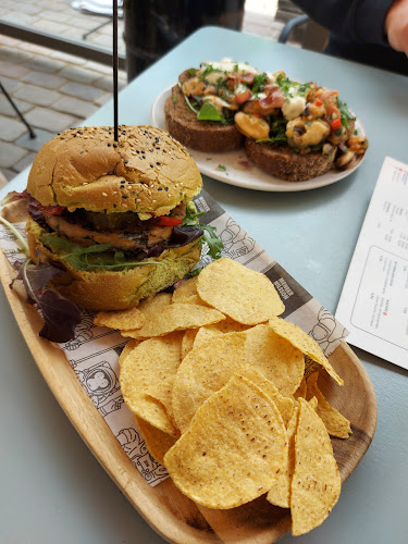 Meneer Nilsson Phone number