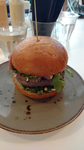 Comentarii opinii despre Rubens Burger