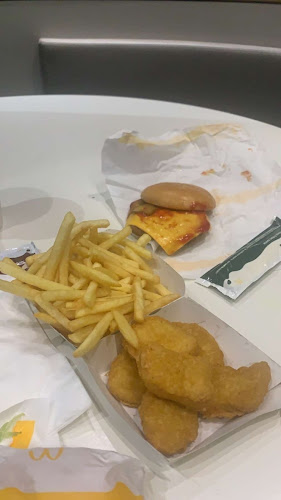 Comentarii opinii despre McDonald's Enschede Zuiderval