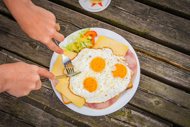 Comentarii opinii despre Snackbar Van de Belt / Bar & Café Bij Helmuth