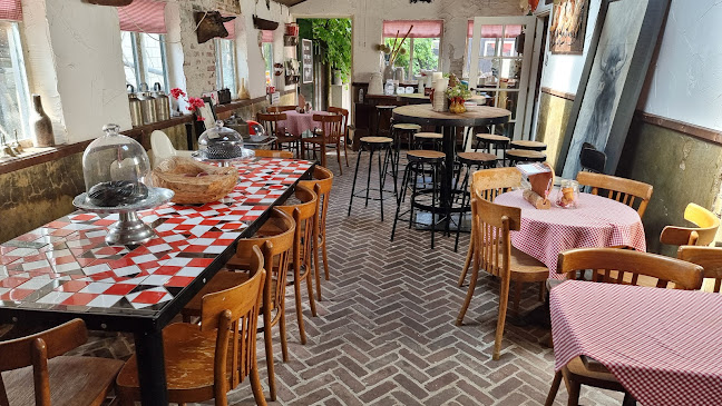 Leeijen EAM & AJM Ijsboerderij