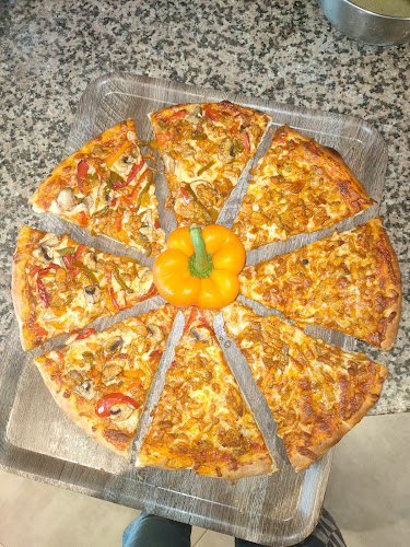 Grillroom & Pizzeria Mama Mia - Horeca