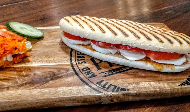 Di’s Lunchroom / Tearoom