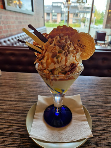 IJssalon Stientje Beekbergen - Beekbergen