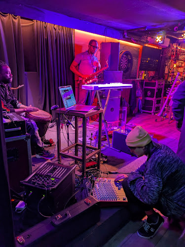 Stage Music Cafe - Horeca