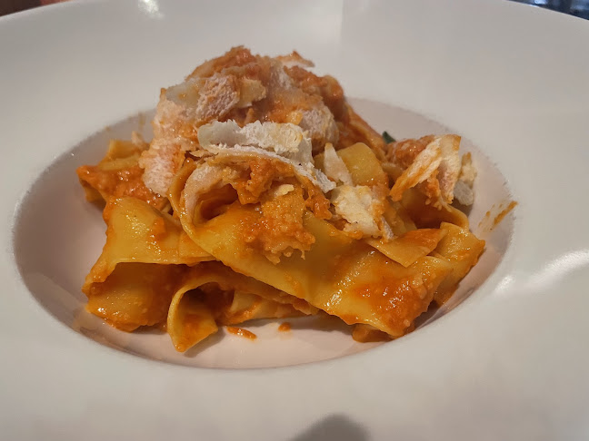 Comments and reviews of Momenti