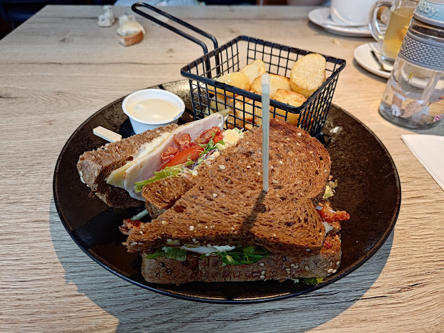 Reviews of Gouden Leeuw Hotel Restaurant De in Zevenbergschen Hoek - Horeca