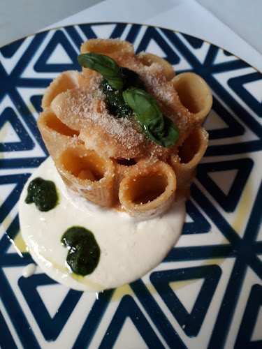 Comentarii opinii despre Tina Pica