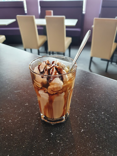 Opinii despre IJssalon Dominique în IJmuiden - Horeca