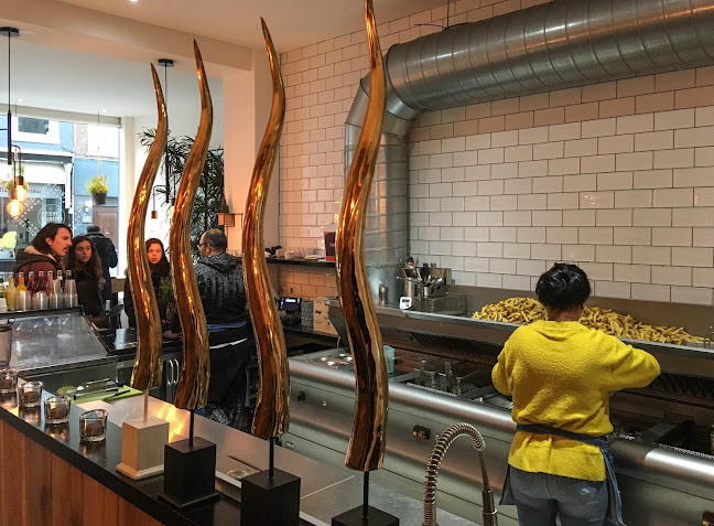 Comentarii opinii despre Friet District