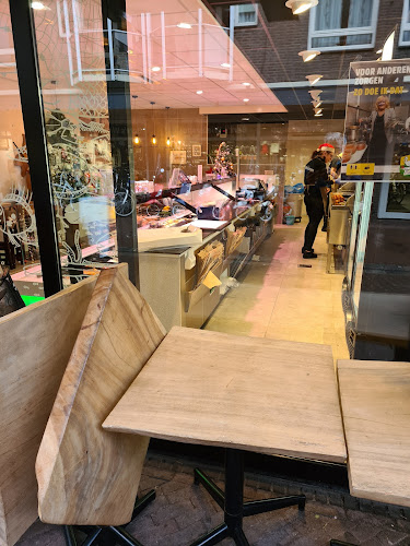 Comentarii opinii despre Vishandel Mike Korf