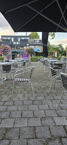 IJssalon Stientje Beekbergen - Beekbergen