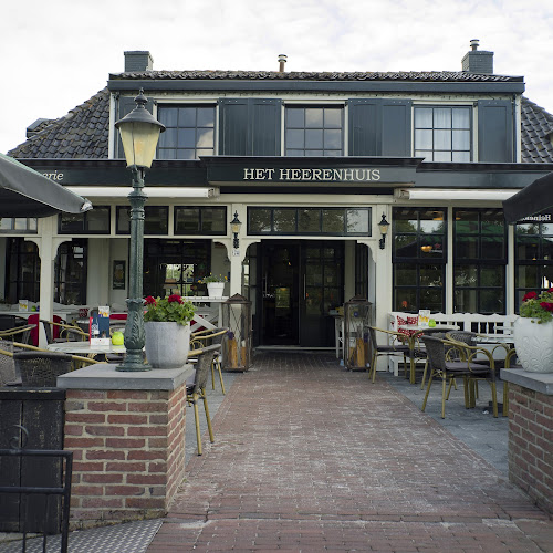 Cafe Brasserie Het Heerenhuis Open Times