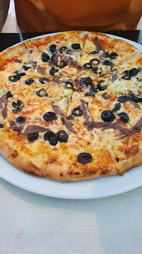 La Piazza Open Times