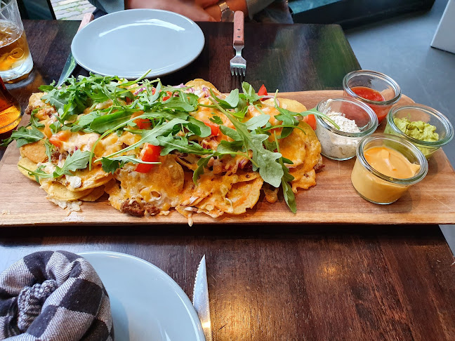 Friends Grand Café Open Times