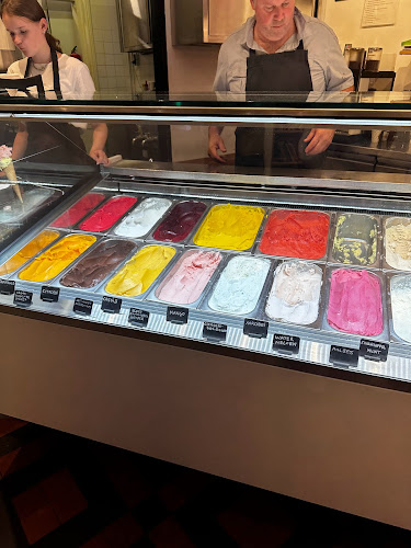 Opinii despre IJssalon Vorst în Utrecht - Horeca