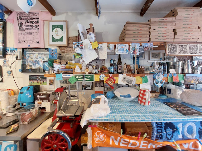 Piccola Storia Phone number