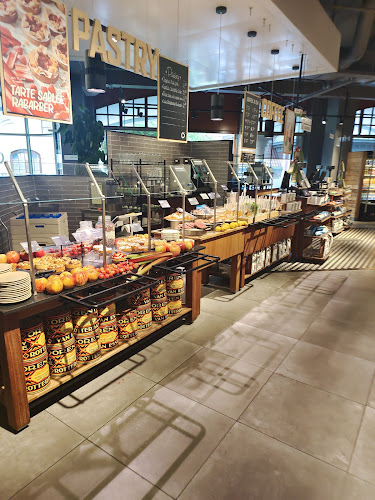 Comments and reviews of La Place Cuisine