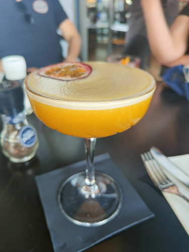 Comentarii opinii despre Bobbi’s Bar