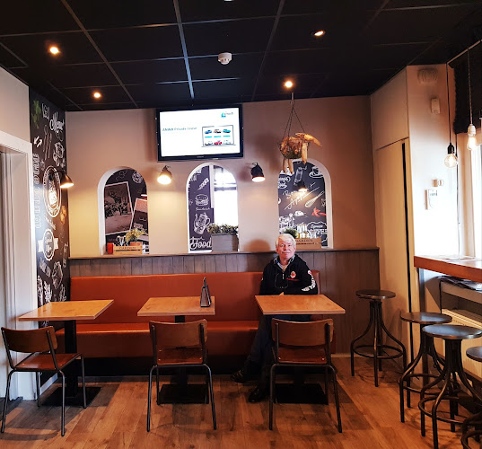 Comentarii opinii despre Familierestaurant Cafetaria De 4 Linden