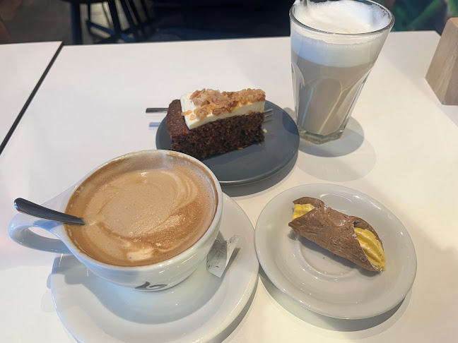 Opinii despre Doppio Espresso Leidsche Rijn Centrum în Utrecht - Horeca