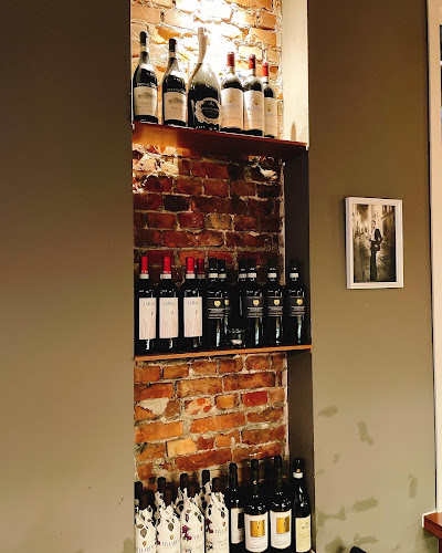 Comentarii opinii despre Primi bar + cucina