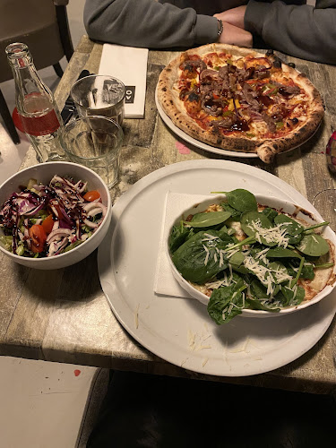 Pizzeria - Gelateria ATTRAVERSO - Horeca