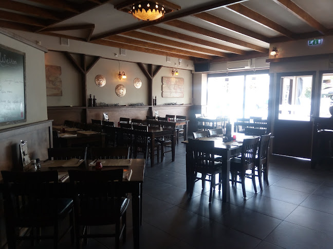 Restaurant Pala's Open Times