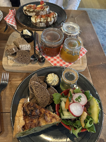 Comentarii opinii despre Blond